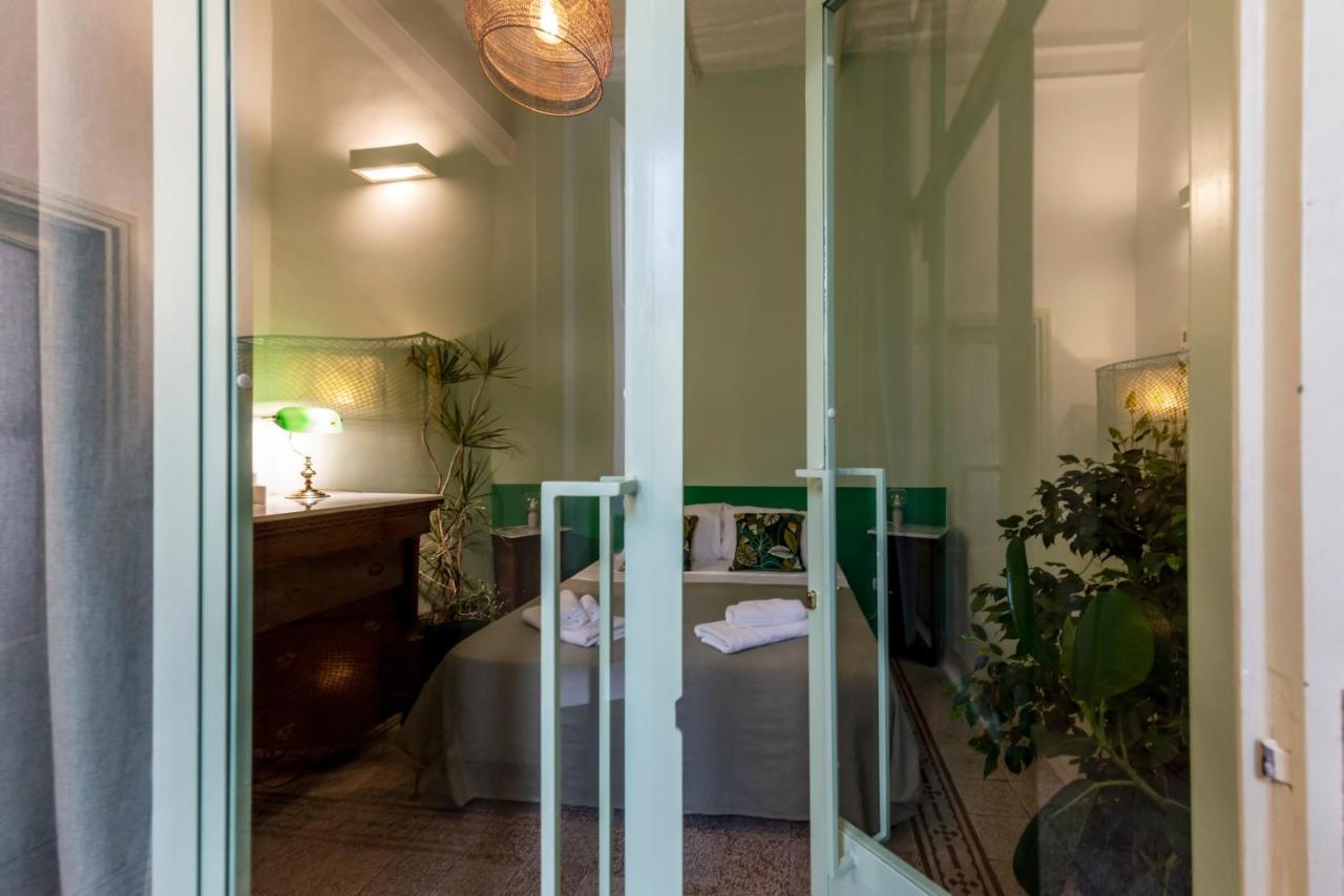 Charming With Balcony In The Historic Center Appartamento Napoli